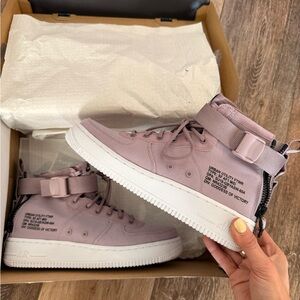 Urban Utility High-Top Sneakers in Light Purple
